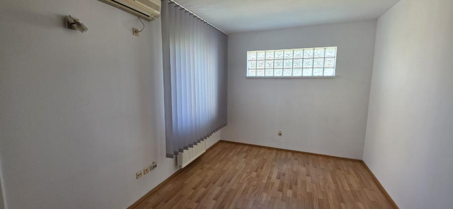 Vilă Premium cu 6 Dormitoare de Vânzare în Floreasca-Stradă Privată & Grădină