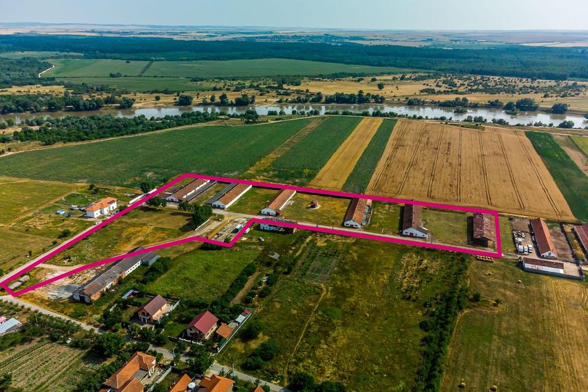 Fermă Mândruloc 2,5 ha