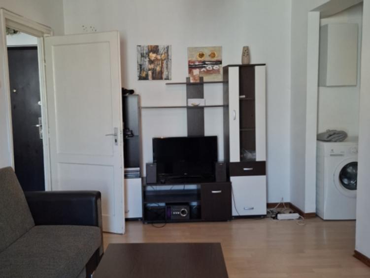 Închiriere Apartament 2 camere în Victoriei - ultracentral