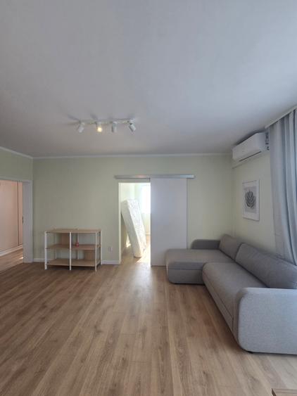Apartament 3 camere | Mobilat si utilat complet | Parcare  | Prima inchiriere
