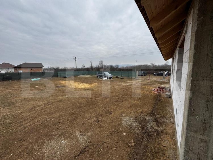 Casă la roșu cu 4 camere, 1134 mp teren, zona Bărăbant - 8