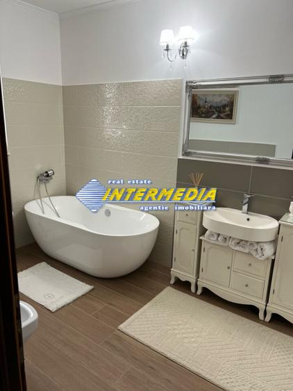 Casa noua construita pe un nivel in Cetate, ultrafinisa