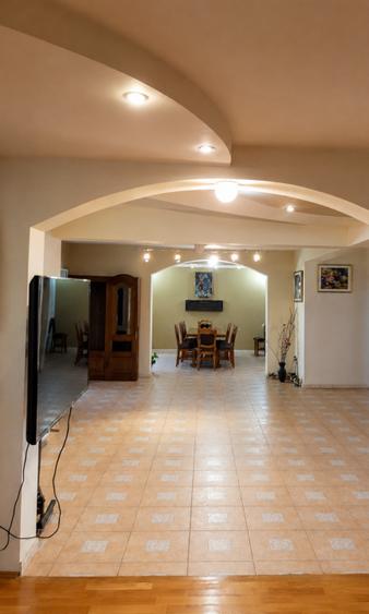 Casa individuala, 350 mp, zona Sasar