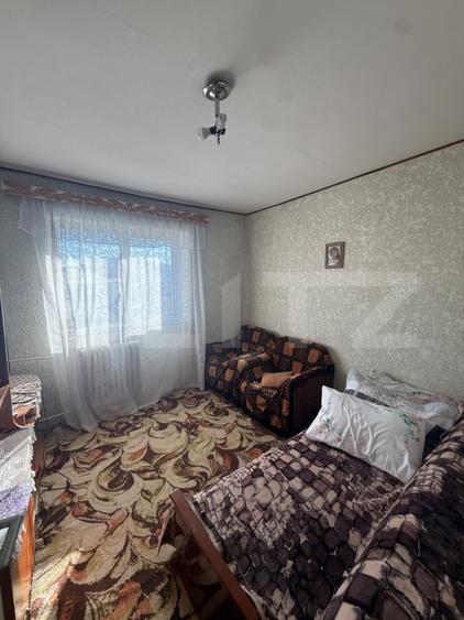 Apartament cu 3 camere, 66 mp, decomandat, zona Zamca