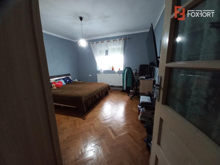 Casa individuala spatioasa cu 6 camere - Ghiroda