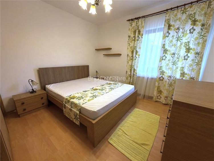 Apartament 3 camere, 72mp, 2 Parcari, zona Coresi - 4