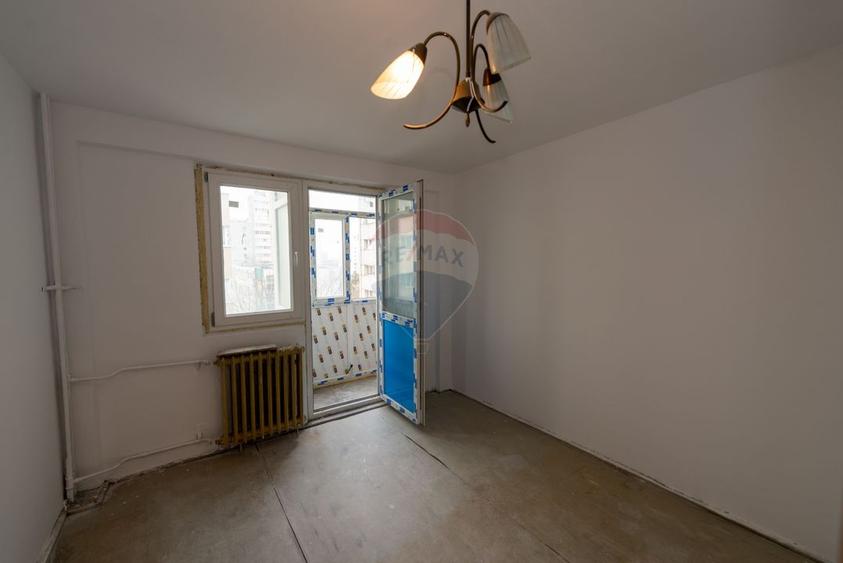 Apartament cu 4 camere de vanzare , 1974, fara risc, Pantelimon