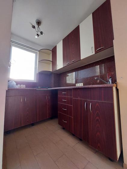 Garsoniera Costin Georgian, 8 min metrou - 1 Decembrie