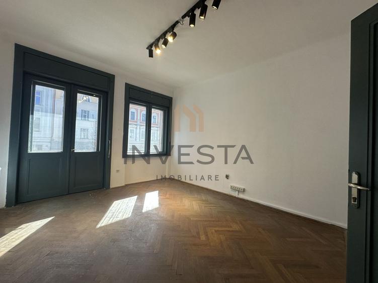 Apartament 4 camere 115 mp Ultracentral etaj intermediar pe Eroilor!