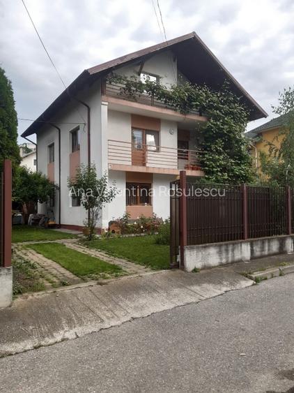 Casa de vanzare pe Platoul Soarelui Gavana 3. Zona foarte linistita - 2