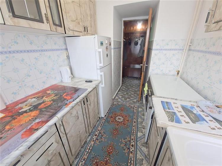 Apartament 3 camere, mobilat si utilat, zona Mioritei