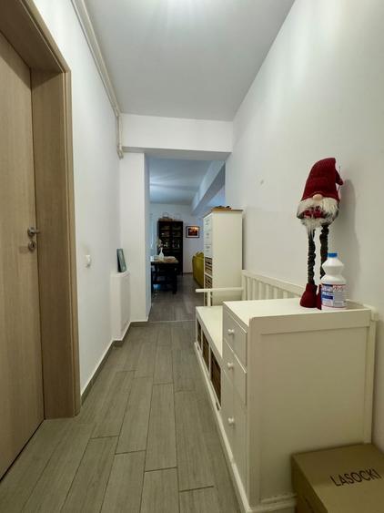 3 camere Semidecomandat | 2 bai | Parcare | Mobilat Utilat | Terasa