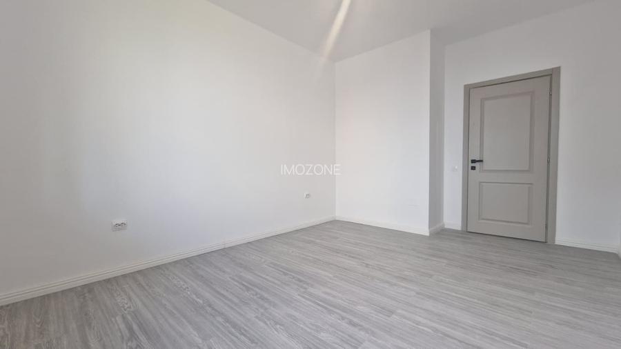 METROU PACII 2 CAMERE CU GRADINA DE 150 mp  COMISION 0% - 7