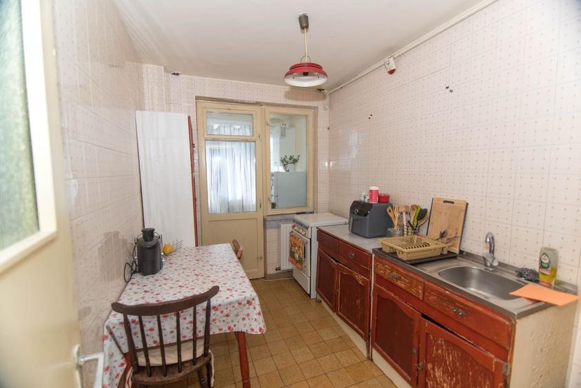 Apartament 4 camere +boxa, ultracentral Pitesti