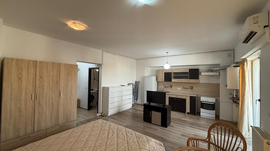 Studio modern , Mihai Bravu, București