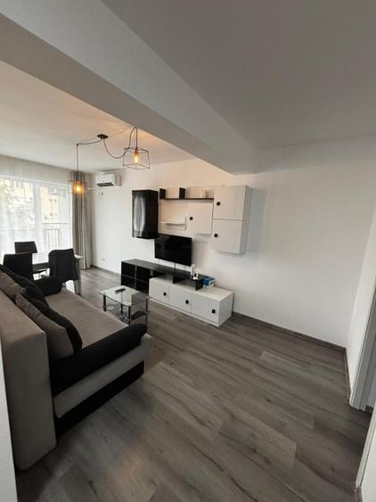 Proprietar - Inchiriez apart 2 camere , decomandat, Oradea Central, Fac Medicina