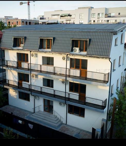 Vila de închiriat 8 camere si 8 grupuri sanitare Timpuri Noii
