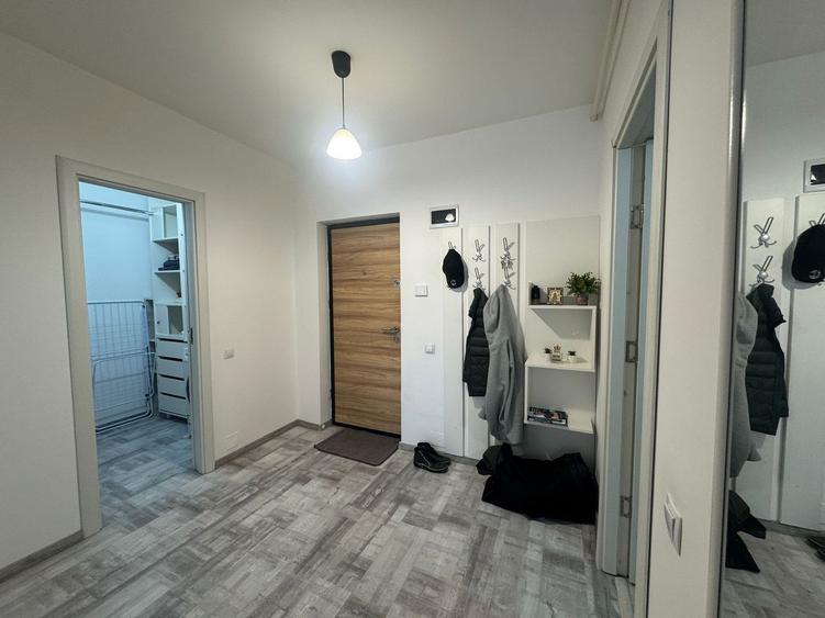 Apartament 2 camere et4/5 cu parcare - strada Somesului - Floresti