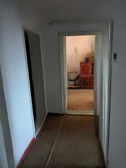 - Apartament 2 camere decomandat, zona Vidin.