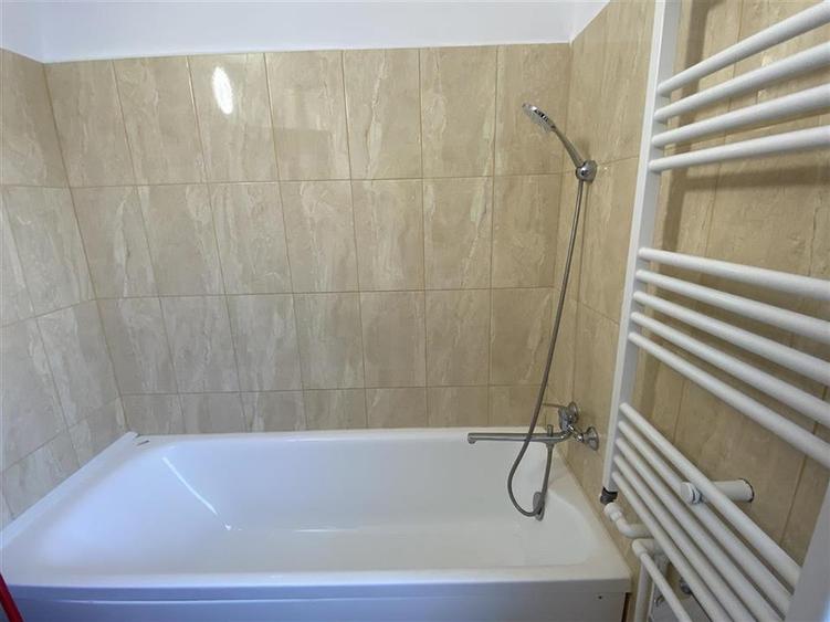 Camera cămin renovată complet Piata Nicolina