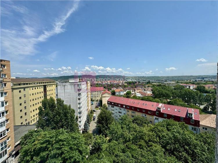 Apartament 3 camere de vanzare | Vasile Aaron | decomandat | pivnita | - 9