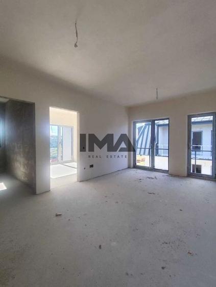 Apartament cu 2 camere, etaj intermediar, Baciu Regal