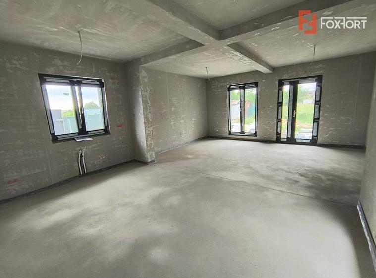 Casa individuala cu 4 camere si teren de 860 mp, zona Giroc