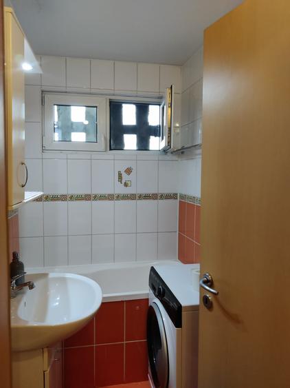 Apartament 2 camere zona Mall .Liber ,ocupabil imediat