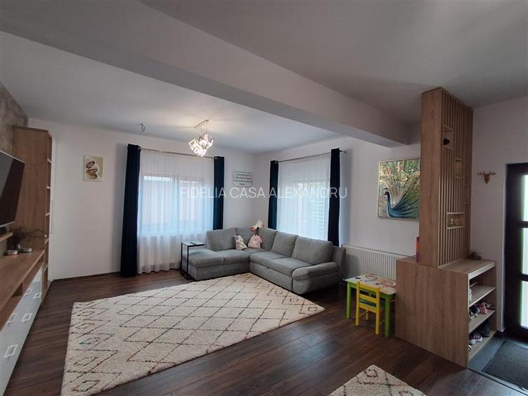 Vila  de vanzare  Valea Lupului, - 8