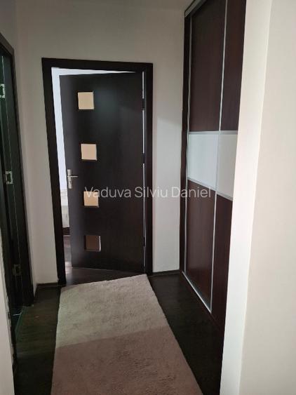 Proprietar vând apartament 2 camere, semidecomandat, confort 1, parter cu balcon - 5