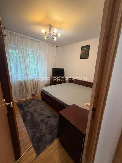 3 Camere Crangasi 2 Minute de Metrou - 5