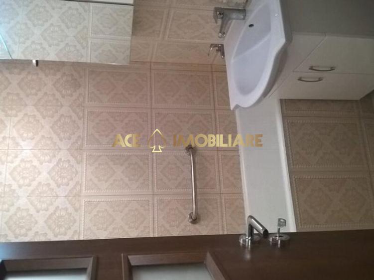 3 Camere de inchiriat | Unirii | Centrala | Parcare |