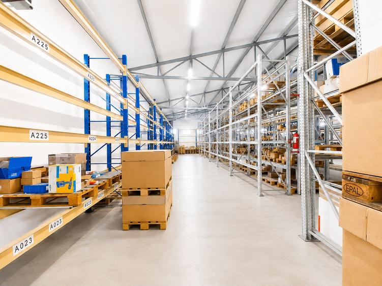 Hala industriala depozitare sos Borsului, Bors