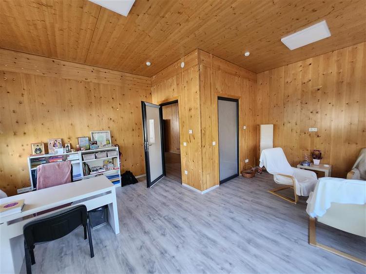 Spații de birouri 329 mp | etaj integral | 11 birouri | 3 cai acces | Lift