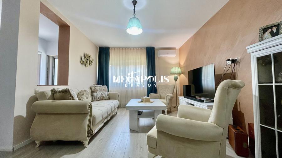 Casă înșiruita 4 camere | Panouri solare + Baterie de stocare