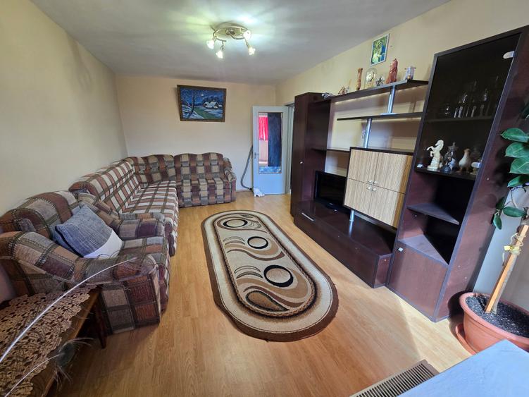 Închiriere Apartament 3 Camere Rahova Mărgeanului