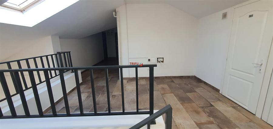 Apartament 3 camere in bloc nou Cetate