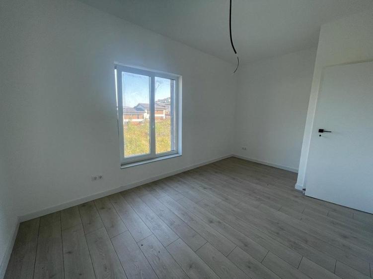 Duplex finisat pe 3 niveluri , 165 mp, ansamblu privat, zona Tauti !