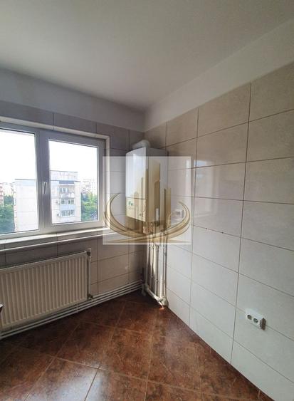 Apartament 2 camere semidecomandat cu parcare de resedinta
