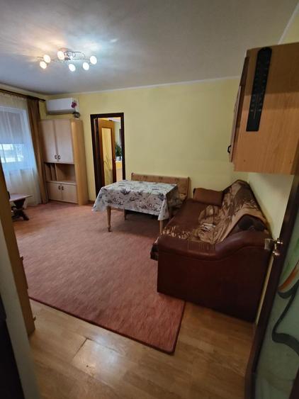 APARTAMENT CU 2 CAMERE DE ÎNCHIRIAT – VELENȚA, STRADA RĂZBOIENI