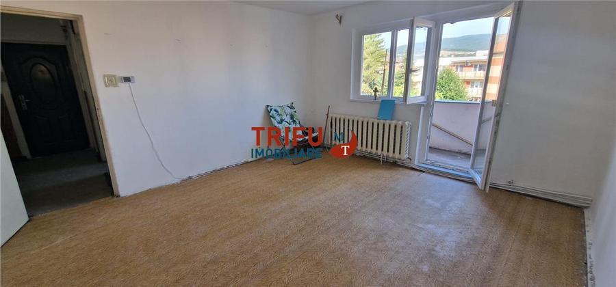 Apartament 2 camere de vanzare zona Cetate