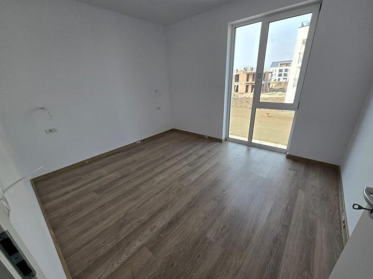 FARA COMISION. NOU in Oras. Langa LIDL. Lift.