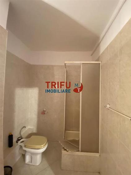 Apartament 4 camere cu scara interioara de vanzare zona Centru