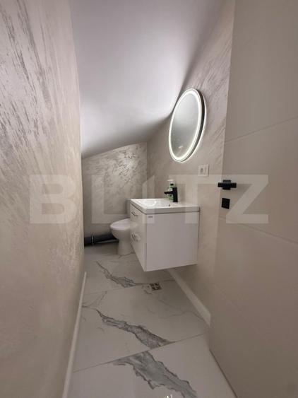Casă 3 camere, 80 mp, curte, zona Visan