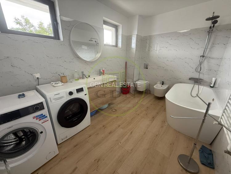 Apartament 3 camere, 126.50 mp, Centru, Zona Liceul CFR - 9