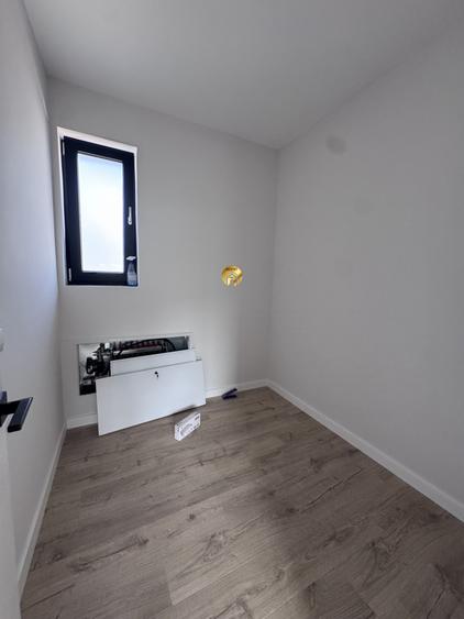 Vila Individuala 4 camere - 385mp Teren - Otopeni 23 August