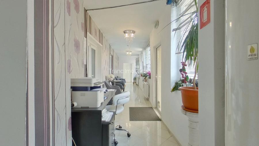 Pensiune cu 10 camere + spațiu comercial inclus pe Calea Radnei - 5