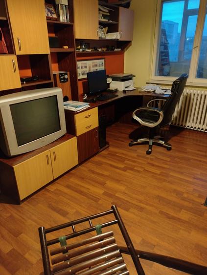 Apartament 4 camere de vanzare Alexandru cel Bun