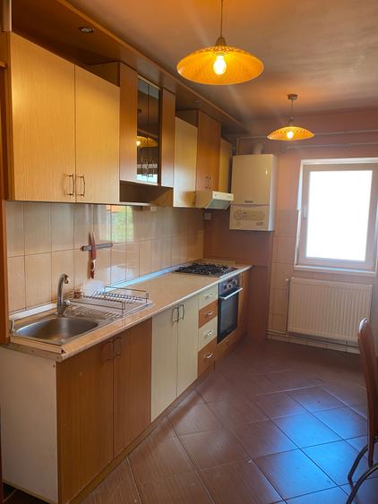 Apartament cu 3 camere recent renovat, loc de parcare dedicat, Bd.N.Titulescu
