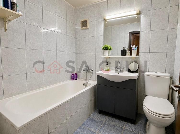 3 camere decomandate, etaj intermediar, zona Primăverii